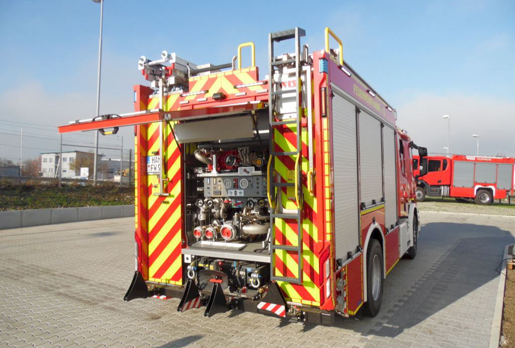 A proportioner for a fire-fighting groupu vehicle